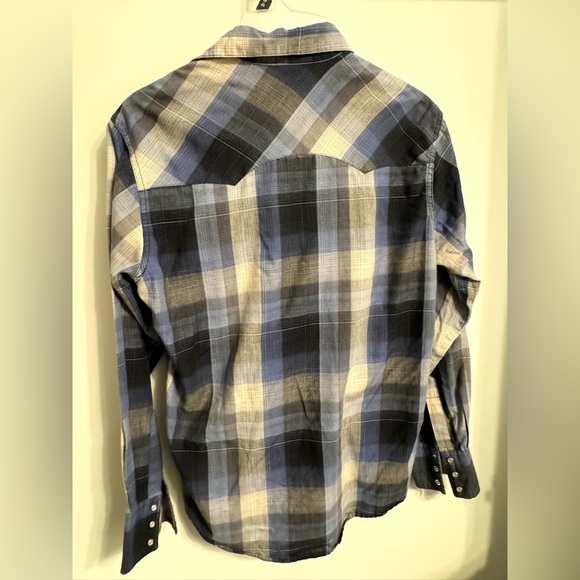 Wrancher by Wrangler Men's Pearl Snap Button Up Shirt - Size Medium - Picture 3 of 6